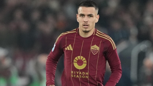 Romaâs Enzo Le Fee during the Serie A EniLive soccer match between Roma and Torino at the Rome's Olympic stadium, Italy - Sunday  October 31, 2024 - Sport  Soccer ( Photo by Alfredo Falcone/LaPresse )