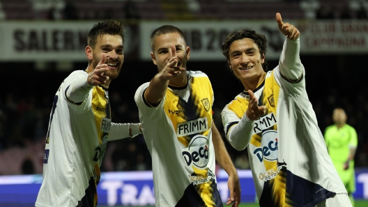 Leonardo Candellone (SS Juve Stabia);  esultanza   durante la partita tra Salernitana-Juve Stabia   del Campionato italiano di calcio Serie BKT 2024/2025 - Stadio Arechi, Salerno, Italia - 15 Dicembre 2024 - Sport (Photo by Alessandro Garofalo/LaPresse)   Leonardo Candellone (SS Juve Stabia);  celebrates  during the Serie BKT soccer match between Salernitana and Juve Stabia at the Arechi Stadium in Salerno, southern italy - Sunday, December 15, 2024. Sport - Soccer .  (Photo by Alessandro Garofalo/LaPresse)