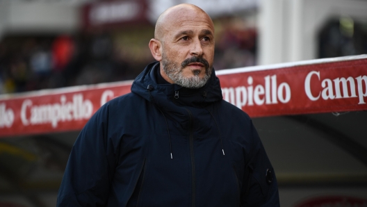 Bologna’s head coach Vincenzo Italiano during the Serie A soccer match between Torino and Napoli at the Stadio Olimpico Grande Torino in Turin, north west Italy - Sunday, December 21, 2024. Sport - Soccer.  (Photo by Alberto Gandolfo/LaPresse)