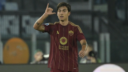 Roma???s Paulo Dybala during the Serie A Enilive soccer match between AS Roma and Torino FC at the Rome's Olympic stadium, Italy - Thursday, October 31, 2024. Sport - Soccer. (Photo by Fabrizio Corradetti / LaPresse)