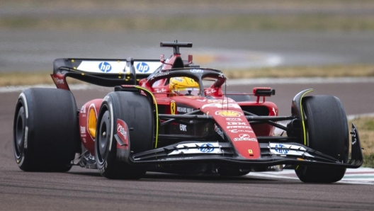 Lewis Hamilton testing the Ferrari F1SF 75 on the Fiorano circuit, at Maranello, Italy, on January 22nd, 2025 - Photo Fabrizio Boldoni / DPPI/ Ferrari Media Centre +++ ANSA PROVIDES ACCESS TO THIS HANDOUT PHOTO TO BE USED SOLELY TO ILLUSTRATE   NEWS REPORTING OR COMMENTARY ON THE FACTS OR EVENTS DEPICTED IN THIS IMAGE; NO  ARCHIVING; NO LICENSING +++ NPK +++