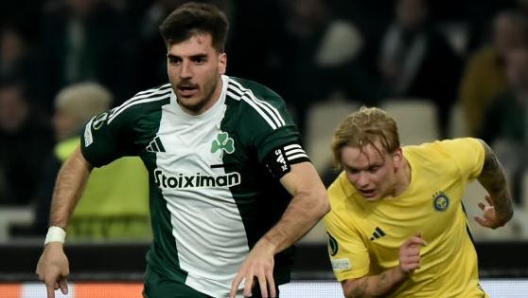 ATHENS, GREECE - NOVEMBER 28: Fotis Ioannidis of Panathinaikos FC and Miska Ylitolva of HJK Helsinki action during the UEFA Conference League 2024/25 League Phase MD4 match between Panathinaikos FC and HJK Helsinki at  on November 28, 2024 in Athens, Greece. (Photo by Milos Bicanski/Getty Images)