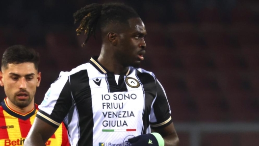 LECCE, ITALY - FEBRUARY 21: Oumar Solet of Udinese during the Serie A match between Lecce and Udinese at Stadio Via del Mare on February 21, 2025 in Lecce, Italy. (Photo by Maurizio Lagana/Getty Images)