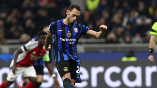 Hakan Calhanoglu