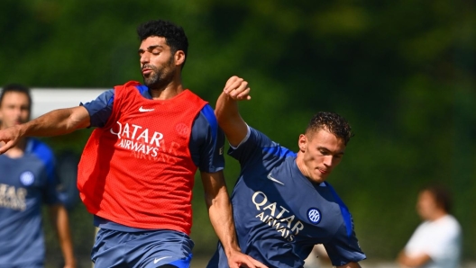 Taremi e Asllani in allenamento con l`Inter