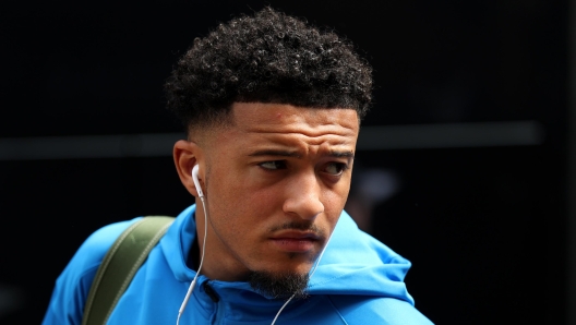 Jadon Sancho, stella del calcio in azione.