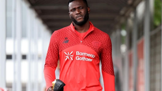Victor Boniface in training with Bayer Leverkusen