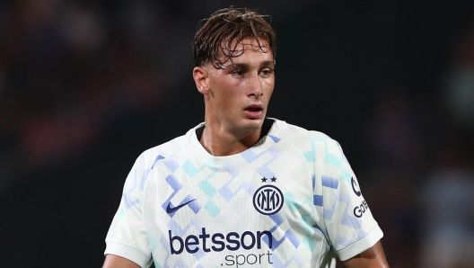 Pio Esposito in azione con l`Inter