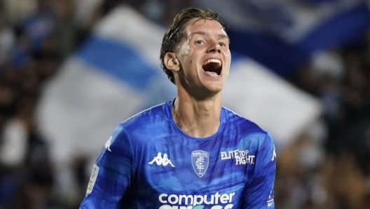 Bogdan Popov in action during a football match
