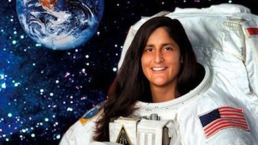 Sunita Lyn Williams è nata a Euclid il 19 settembre 1965. Astronauta statunitense è stata nello spazio per 321 giorni 17 ore e 15' ed ha corso la maratona spaziale in 2.24'