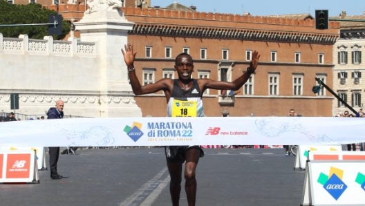 Amos Kipruto vince la 22a Maratona di Roma - credits: Activa foto