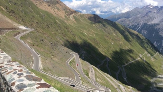 I partecipanti dovranno scalare il passo dello Stelvio