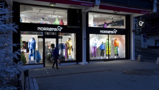 Lo store Norrona di Chamonix