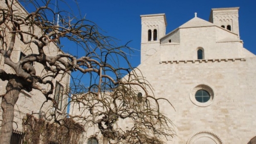 Cattedrale di Molfetta, Puglia, passaggio della Maratona delle Cattedrali.