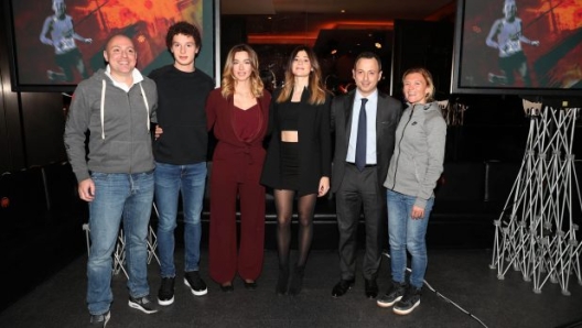 Conferenza stampa di presentazione del calendario Followyourpassion e presentazione della Milano Half Marathon 2017. Nella foto: Filippo Tortu, Silvia Salis, Gianpiero Schiavo, Marcello Magnani, Sara Galimberti e Valeria Straneo - foto di Giancarlo Colombo