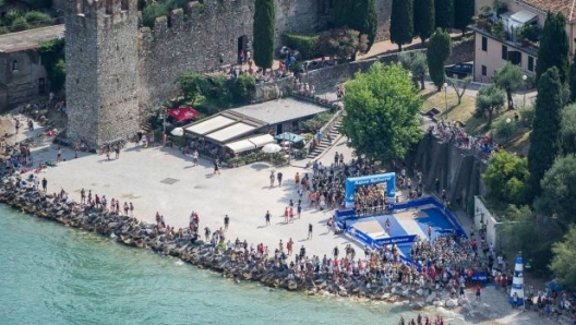 La partenza del triathlon di Sirmione (Ballabio)