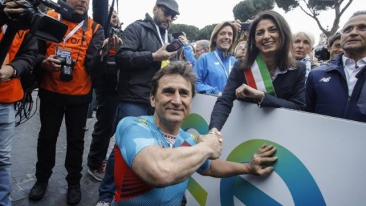 Zanardi con il sindaco di Roma Raggi