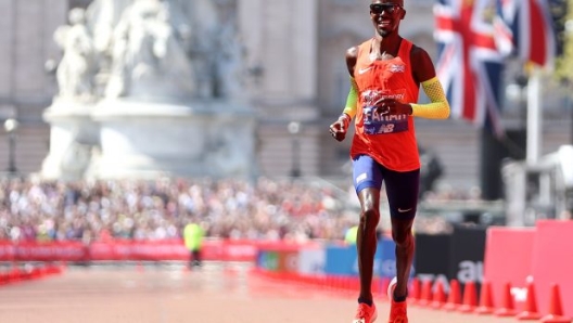 L'arrivo di Mo Farah, classificatosi terzo (AFP PHOTO / Daniel LEAL-OLIVAS)