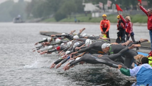 La partenza del Grand Prix Triathlon (foto Ballabio)