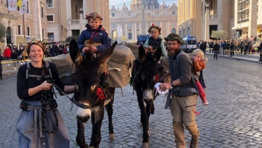 Arrivo della famigli Payelle a San Pietro - ? papaboys.org