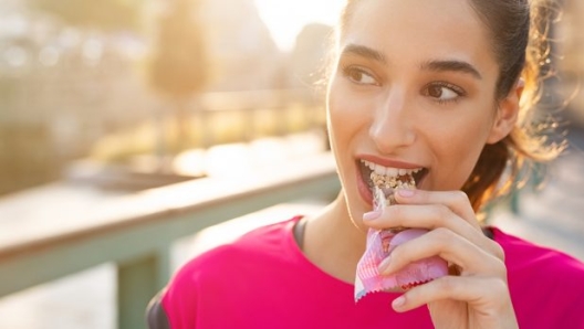 Cosa mangia lo sportivo prima, dopo e durante le competizioni