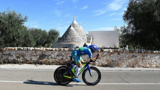 Giulio Molinari durante la Borgo Egnazia Tri - foto ENDUpix