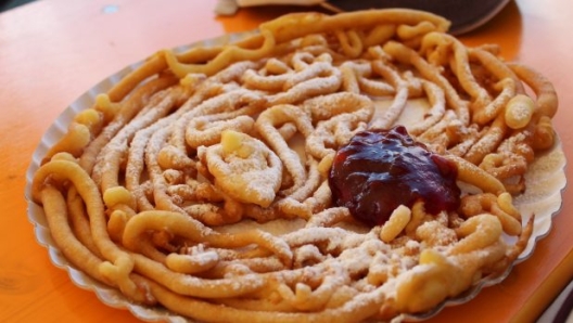 Strauben, frittella tirolese di Carnevale - © GettyImages