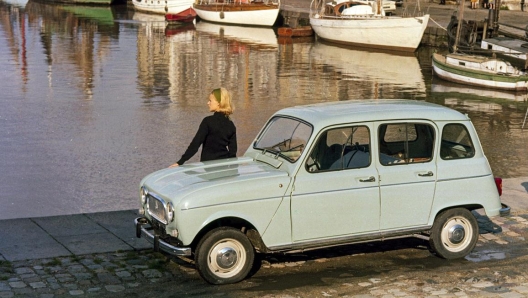 La Renault 4 venne prodotta dal 1961 al 1992 in oltre otto milioni di esemplari