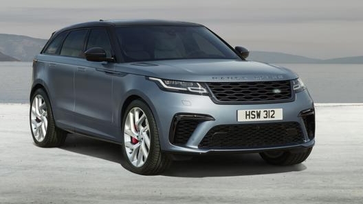 La Range Rover Velar è lunga 480 centimetri