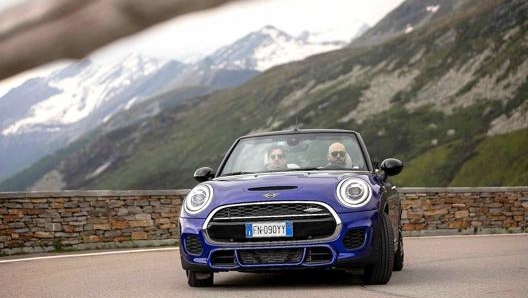 Sulle Alpi con la Mini John Cooper Works Cabrio