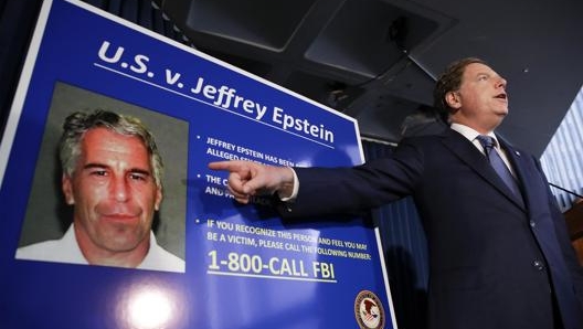 Il procuratore del distretto sud di New York Geoffrey Berman lo scorso luglio durante la conferenza stampa seguita all’arresto di Jeffrey Epstein. Epa