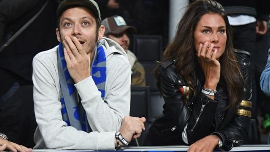 Valentino Rossi e Francesca Sofia Novello a San Siro per Inter-Barcellona. Getty