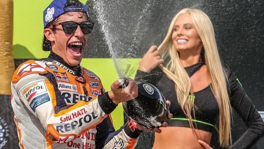 Marc marquez festeggia la vittoria di Brno. Epa