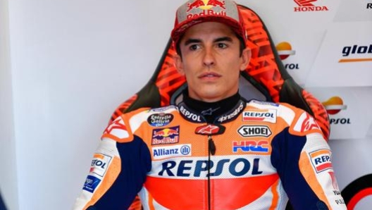 Marc Marquez ai box Misano. Ansa