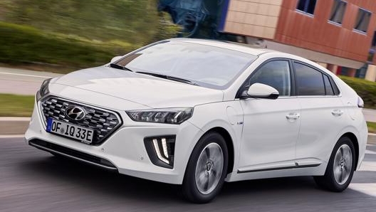 Gazzetta Motori partecipa alla Mille Miglia Green anche con una Hyundai Ioniq ibrida plug-in