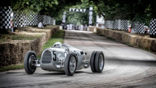 Una Auto Union in azione a Goodwood