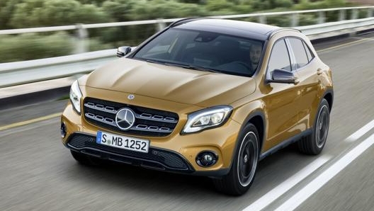 Mercedes GLA, crossover dinamico e dal look sportiveggiante