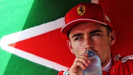 Charles Leclerc pensieroso in Messico. LaPresse