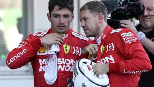 Leclerc e Vettel. Epa