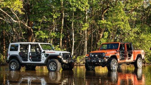 A sinistra il Wrangler Three O Five, a destra il Gladiator