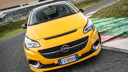 Opel Corsa GSi: 4 cilindri 1.364 cc da 150 Cv e 220 Nm di coppia max