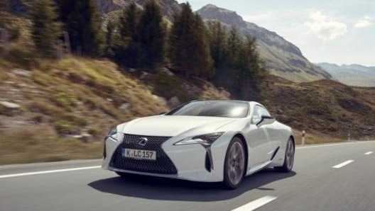 Una Lexus LC