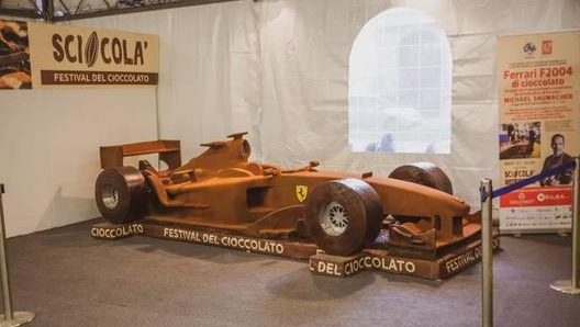 La F2004 di cioccolato realizzata da Dalla Vecchia e Marrone. Ansa