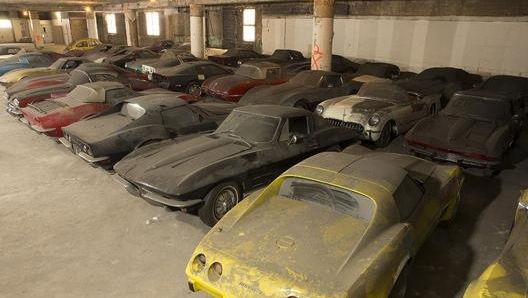 Le 36 Corvette hanno “dormito” in un garage di New York fino al 2014, protette dalla spessa povere accumulata