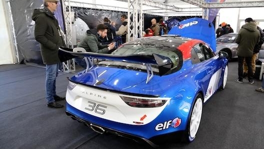 La silhouette molto originale della Alpine A110 Rally. Masperi