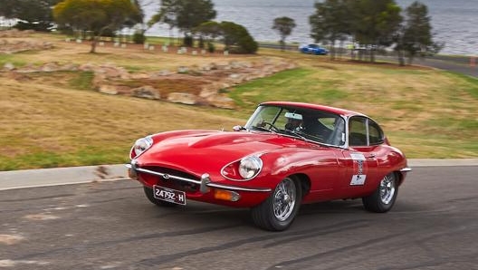 La Jaguar E-Type è stata prodotta dal 1961 al 1975