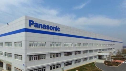 Tra i clienti automotive di Panasonic c’è anche Tesla