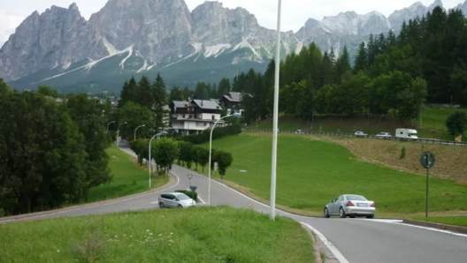 La variante di Cortina d'Ampezzo bypass dal 2020 come succederà per Tai, Valle e San Vito (foto Corriere delle Alpi)