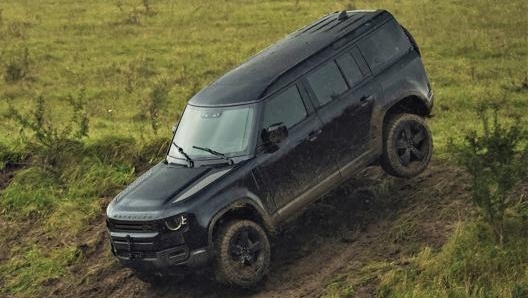 La Land Rover Defender nelll’ultimo 007, No time to die