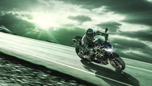 A Natale il nuovo Z900 di Kawasaki: quattro le colorazioni disponibili, si parte da 9.290 euro